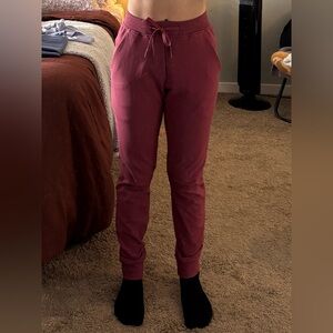 XS lululemon Merlot City Sweat Joggers